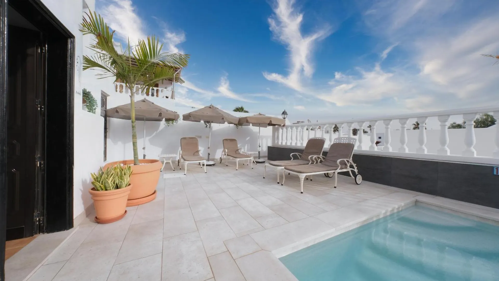 ヴィラ プエルト・デル・カルメン Casa San Valentin Con Piscina Privadaヴィラ